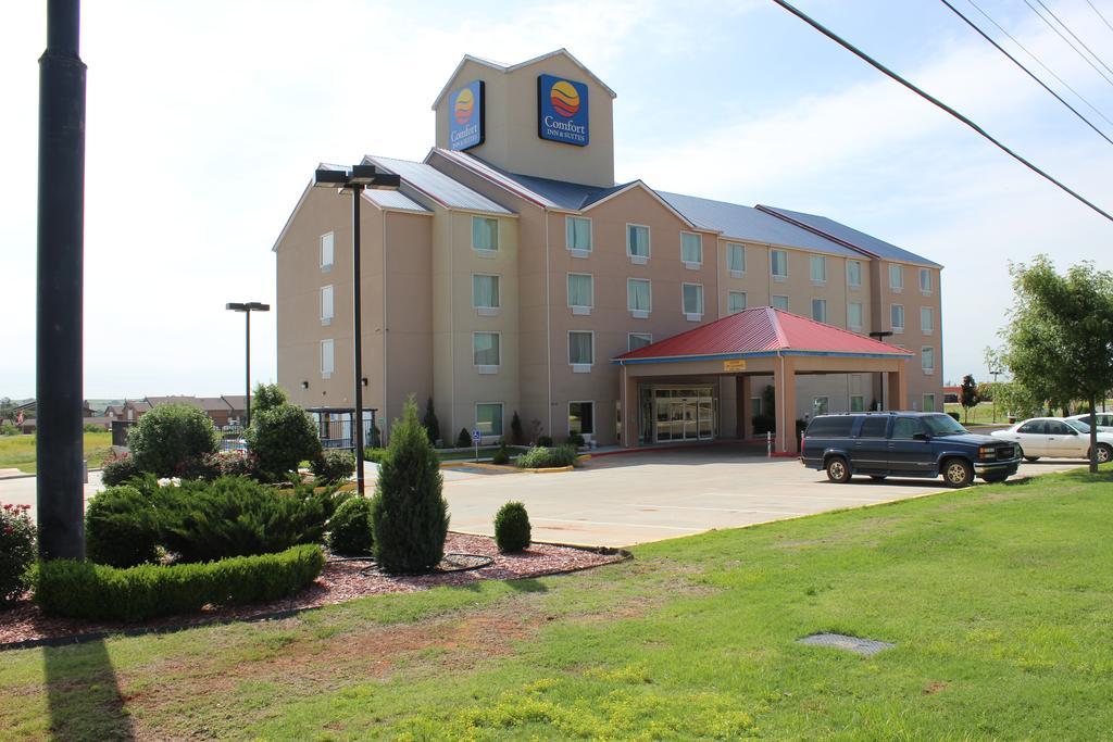 Comfort Inn & Suites Елк Сити Екстериор снимка