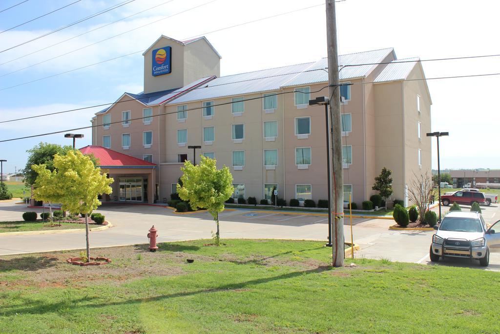 Comfort Inn & Suites Елк Сити Екстериор снимка