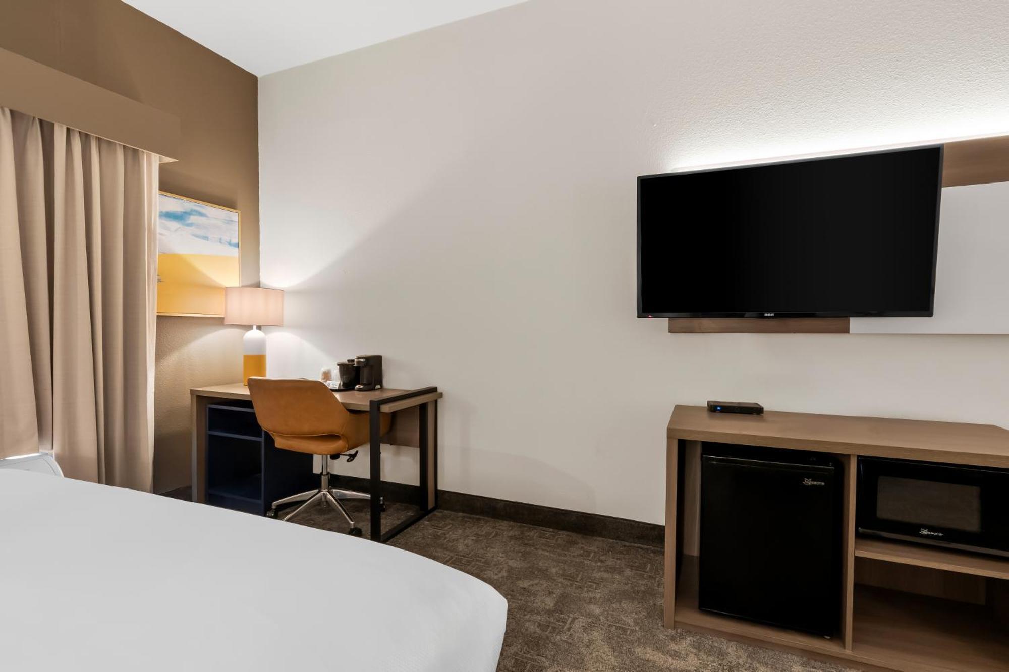 Comfort Inn & Suites Елк Сити Екстериор снимка