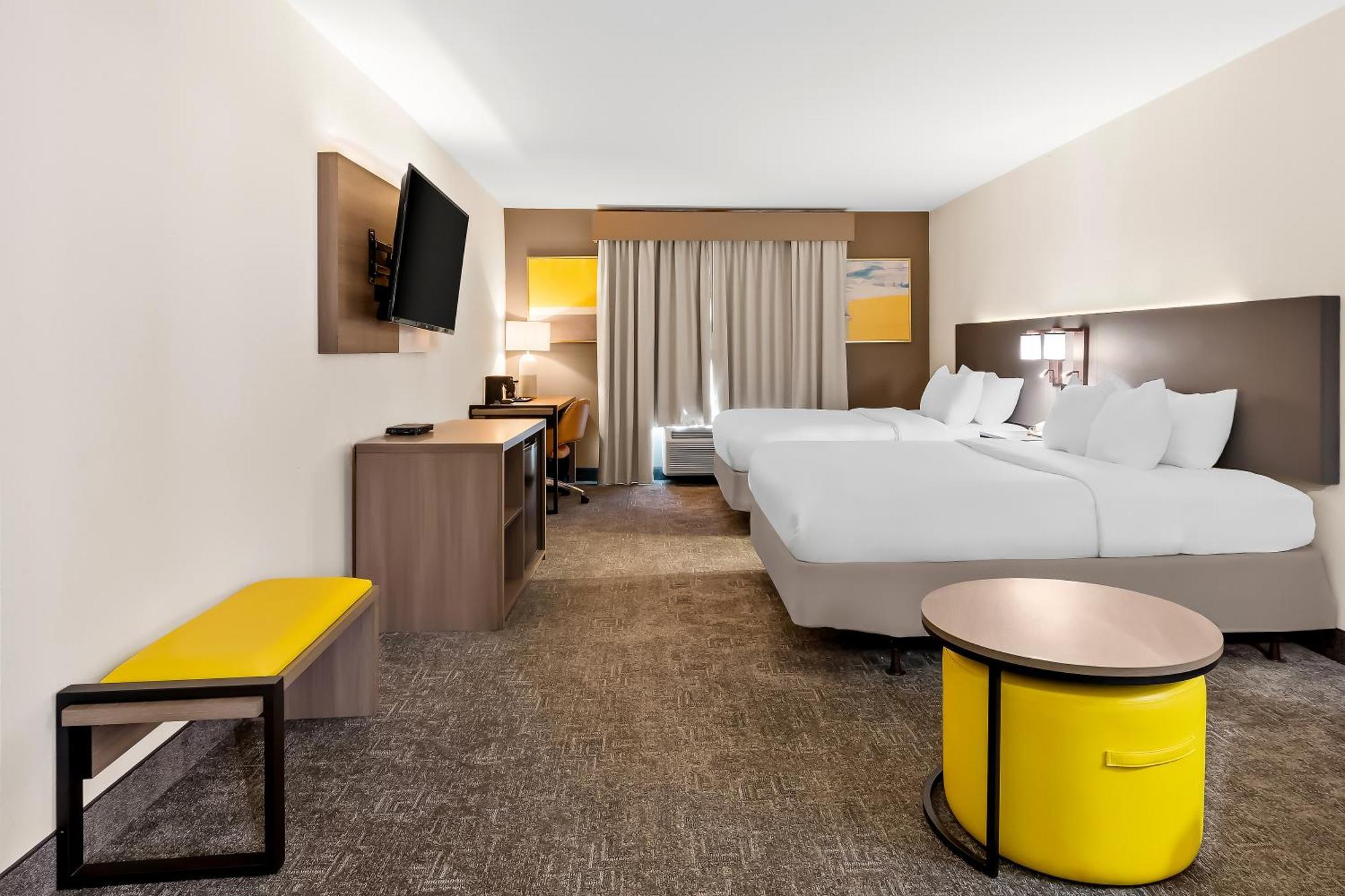 Comfort Inn & Suites Елк Сити Екстериор снимка