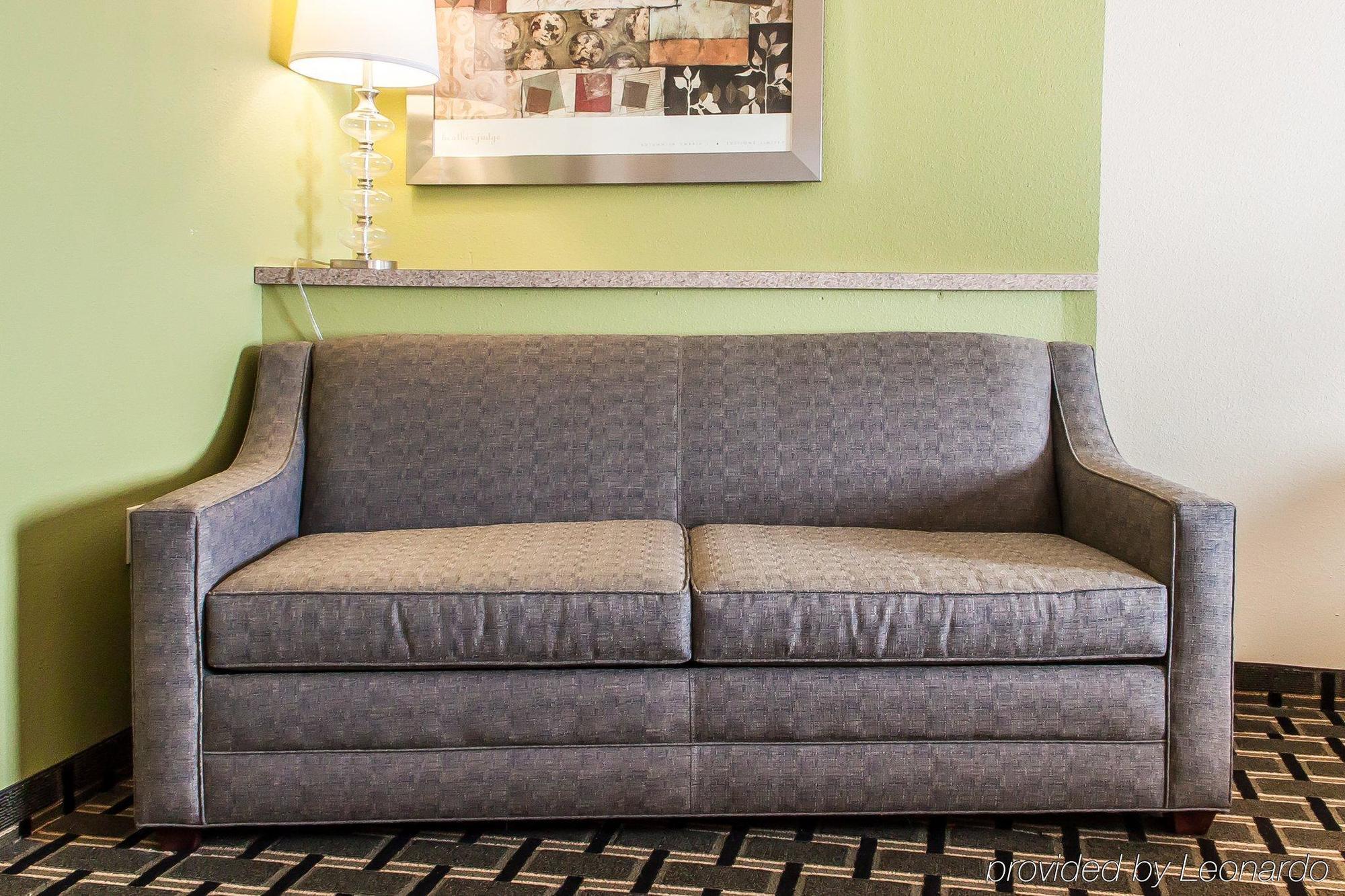 Comfort Inn & Suites Елк Сити Екстериор снимка