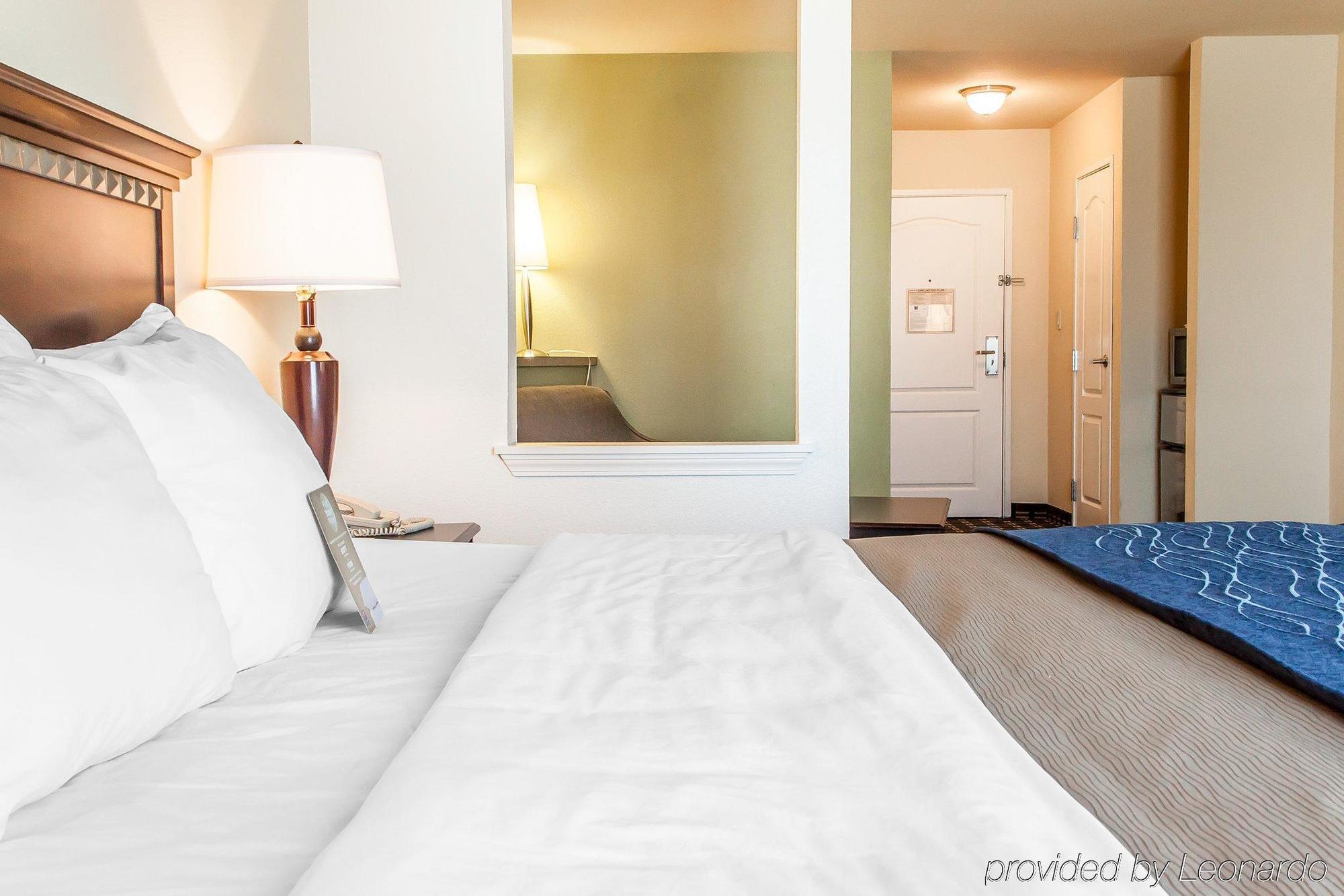 Comfort Inn & Suites Елк Сити Екстериор снимка